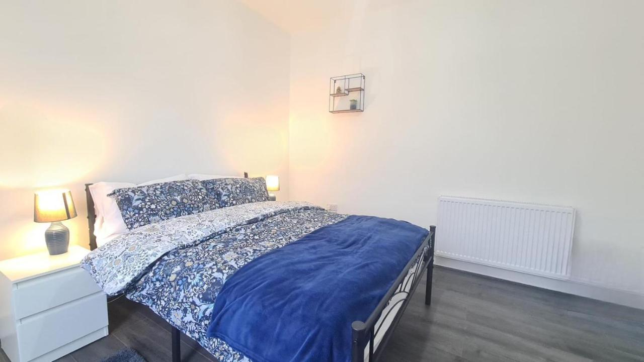Cosy Room In Manor Park Londres Extérieur photo